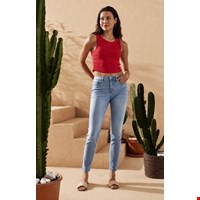 شلوار جین اسکینی فیت اسمارا