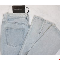 شلوار جین یخی چاک دار برند prettylittlething