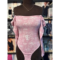 بادی طرح نخل یقه دلبری برند Prettylittlething