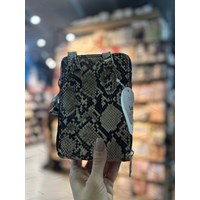 کیف گوشی طرح پوست ماری