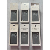 پیرسینگ لب طرح مهره طلایی برند accessories