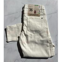 شلوار جین اسکینی فیت 