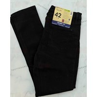 شلوار جین اسکینی فیت 