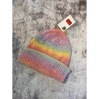 کلاه بافت راه راه 