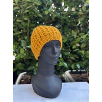 کلاه بافت خردلی 