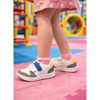 کتونی بچگانه